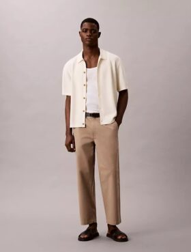 90-luvun rento cropped-chino-housut