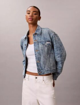 90-luvun tyylinen Trucker Jacket