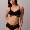 Arkistologo, kevyesti vuorattu, kaaritueton Bralette Arkistologo, kevyesti vuorattu, kaaritueton Bralette