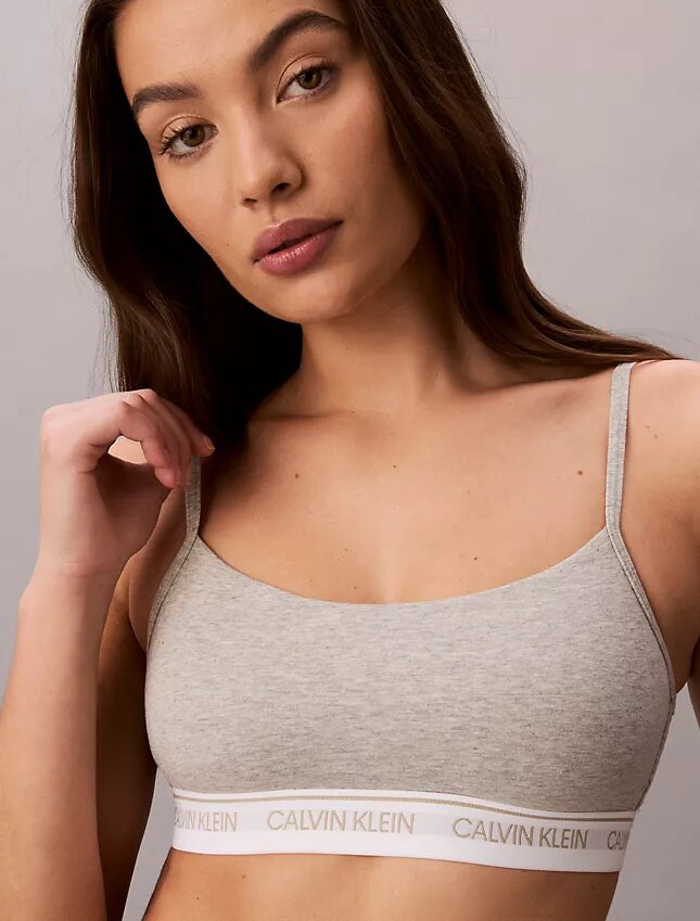 Arkistologolla varustettu kevyesti vuorattu Bralette Arkistologolla varustettu kevyesti vuorattu Bralette