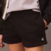 Arkistologolla varustetut fleece-shortsit Arkistologolla varustetut fleece-shortsit