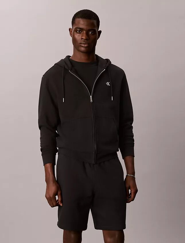 Arkistologolla varustetut fleece-shortsit Arkistologolla varustetut fleece-shortsit