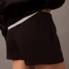 Arkistologolla varustetut fleece-shortsit Arkistologolla varustetut fleece-shortsit