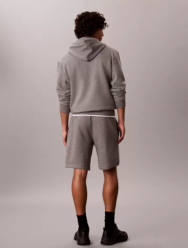 Arkistologolla varustetut fleece-shortsit Arkistologolla varustetut fleece-shortsit