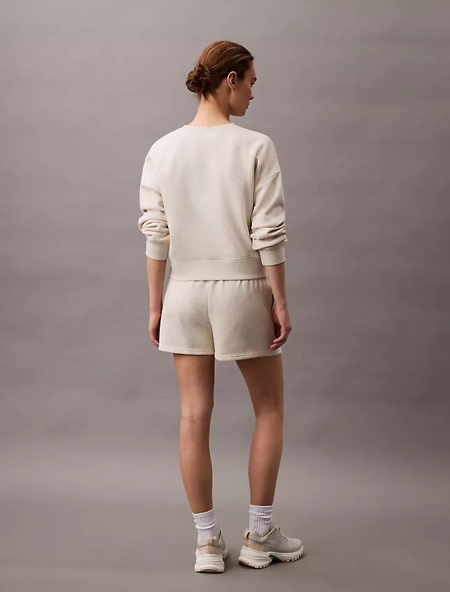 Arkistologolla varustetut fleece-shortsit Arkistologolla varustetut fleece-shortsit