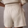 Arkistologolla varustetut fleece-shortsit Arkistologolla varustetut fleece-shortsit