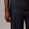 Baggy-malliset kevyet farkut Baggy-malliset kevyet farkut