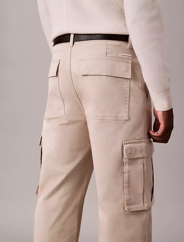 Baggy-tyyliset cargo-housut Baggy-tyyliset cargo-housut