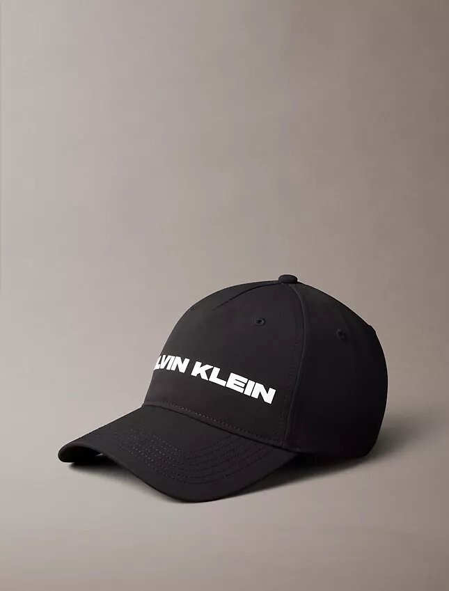 Calvin Klein -logolippis Calvin Klein -logolippis