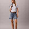 Calvin Klein -logolla varustettu suorakaiteen muotoinen t-paita Calvin Klein -logolla varustettu suorakaiteen muotoinen t-paita