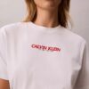 Calvin Klein -logolla varustettu suorakaiteen muotoinen t-paita Calvin Klein -logolla varustettu suorakaiteen muotoinen t-paita