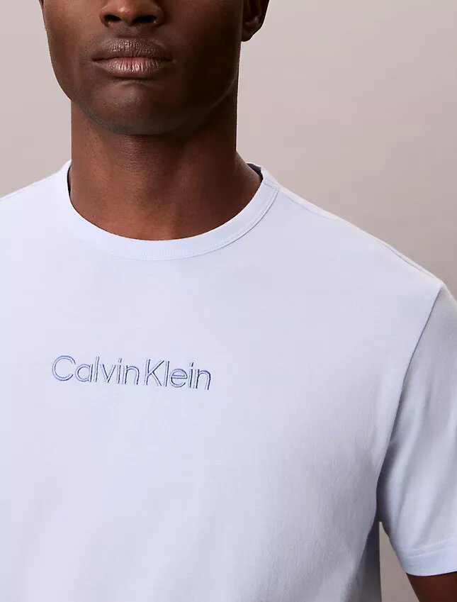 Calvin Klein -logolla varustettu yöpaita Calvin Klein -logolla varustettu yöpaita