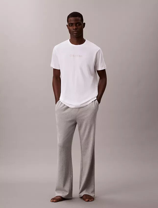 Calvin Klein -logolla varustettu yöpaita Calvin Klein -logolla varustettu yöpaita