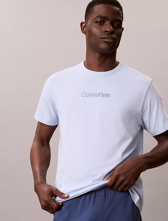 Calvin Klein -logolla varustettu yöpaita Calvin Klein -logolla varustettu yöpaita