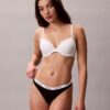 Carousel-puuvillainen Cotton Stretch ribbineulos 3-pakkaus Thong Carousel-puuvillainen Cotton Stretch ribbineulos 3-pakkaus Thong