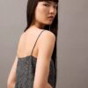 Chiffonista valmistettu, rento, painettu camisole Chiffonista valmistettu, rento, painettu camisole