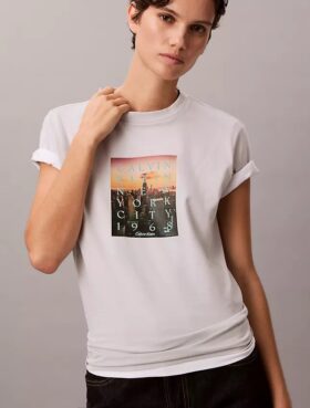 City Sunset -logolla varustettu klassinen T-paita