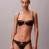 CK Black Geo Lace Unlined balconette-rintaliivi CK Black Geo Lace Unlined balconette-rintaliivi