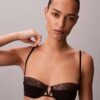CK Black Geo Lace Unlined balconette-rintaliivi CK Black Geo Lace Unlined balconette-rintaliivi