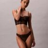 CK Black kukallinen pitsi-Thong CK Black kukallinen pitsi-Thong