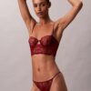 CK Black kukallinen pitsibikini CK Black kukallinen pitsibikini