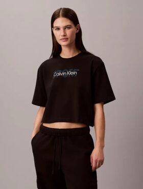 Commuter Boxy Cropped T-paita