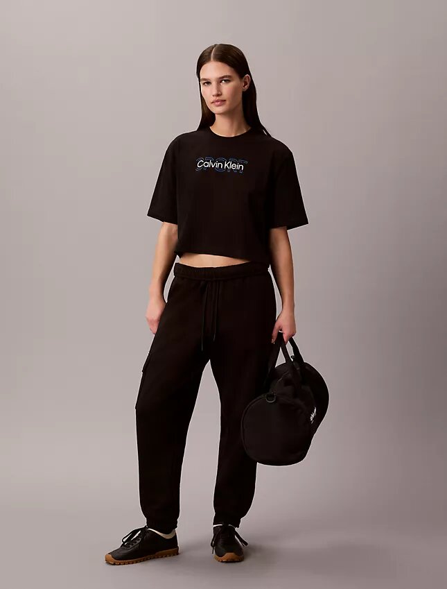 Commuter Boxy Cropped T-paita Commuter Boxy Cropped T-paita