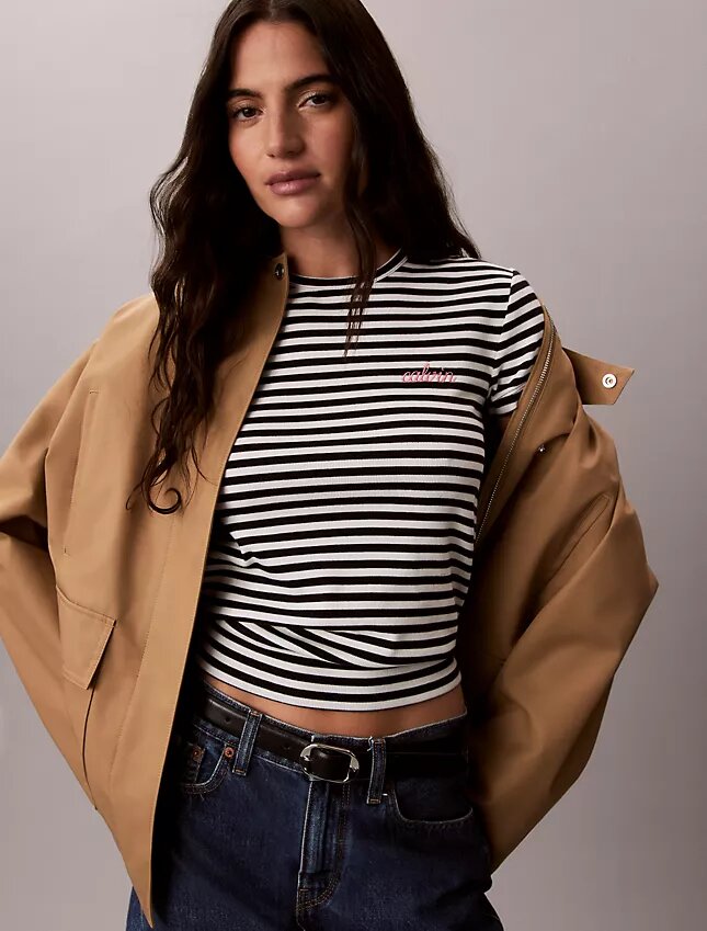Contour Rib Logo Graphic Slim T-paita Contour Rib Logo Graphic Slim T-paita