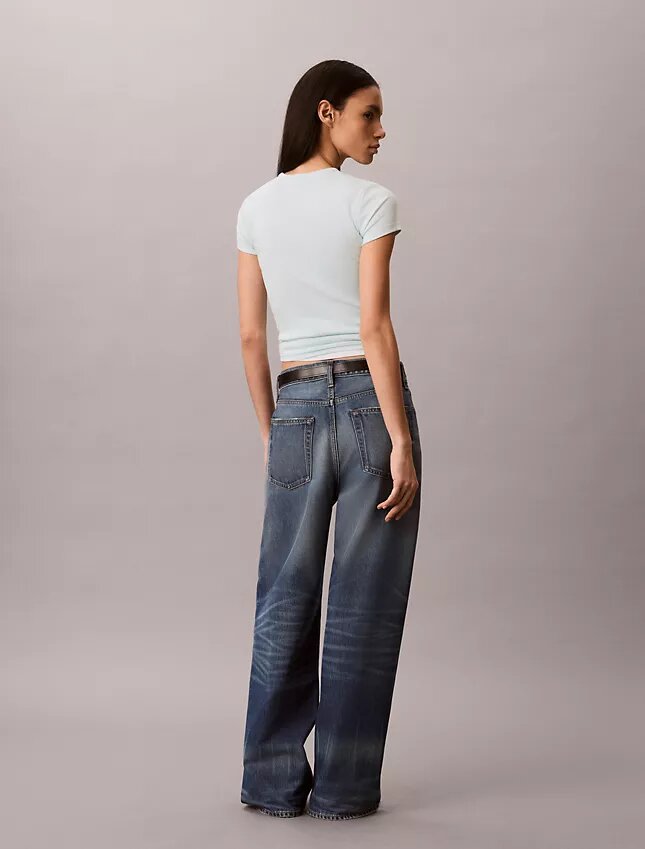 Contour Rib Logo Graphic Slim T-paita Contour Rib Logo Graphic Slim T-paita