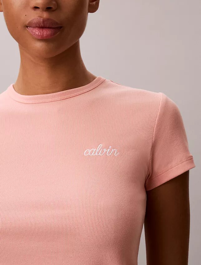 Contour Rib Logo Graphic Slim T-paita Contour Rib Logo Graphic Slim T-paita