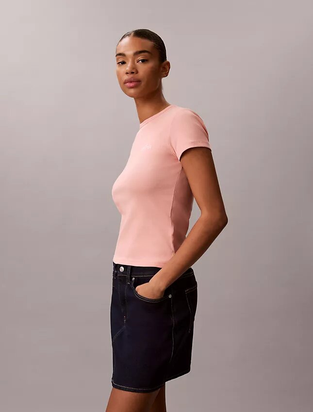 Contour Rib Logo Graphic Slim T-paita Contour Rib Logo Graphic Slim T-paita