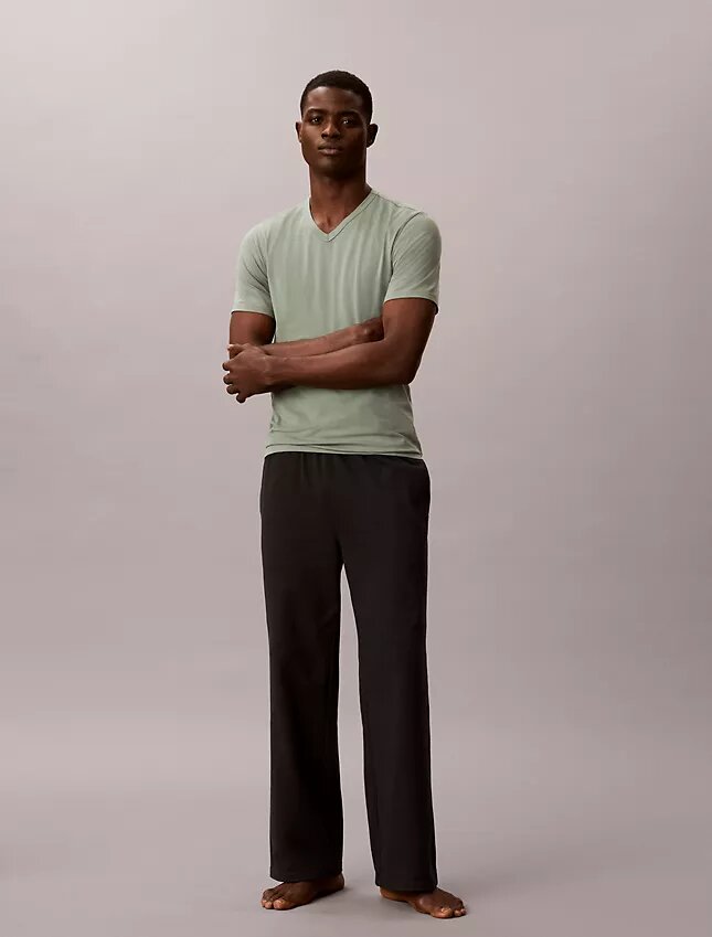 Cotton Stretch-sekoitetta oleva 3-pakkaus Slim Fit V-kaula-T-paita Cotton Stretch-sekoitetta oleva 3-pakkaus Slim Fit V-kaula-T-paita