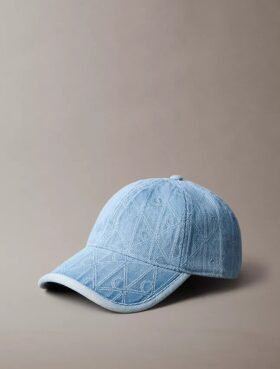 Denim-baseball-lippis, jossa on koko pinnan kattava logomerkki