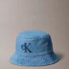 Denim-bucket-hatu brodeeratulla logolla Denim-bucket-hatu brodeeratulla logolla