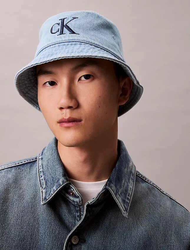 Denim-bucket-hatu brodeeratulla logolla Denim-bucket-hatu brodeeratulla logolla