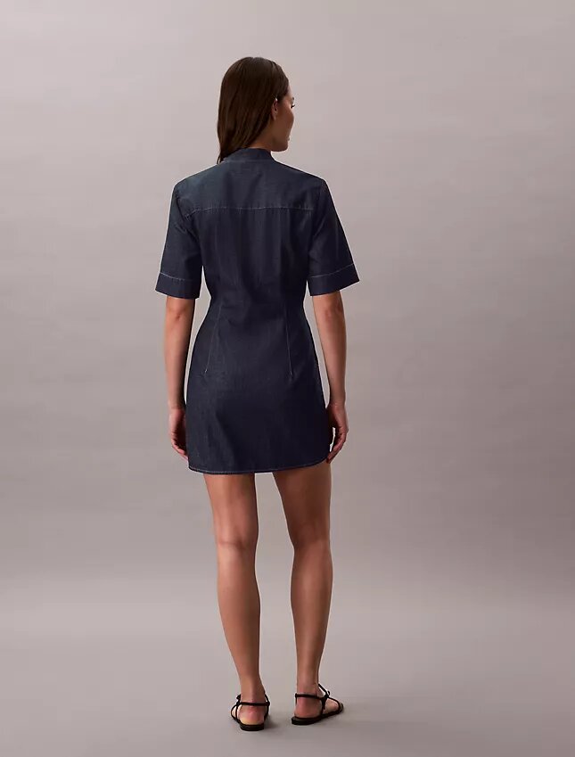 Denim-lyhythihainen mekko Denim-lyhythihainen mekko