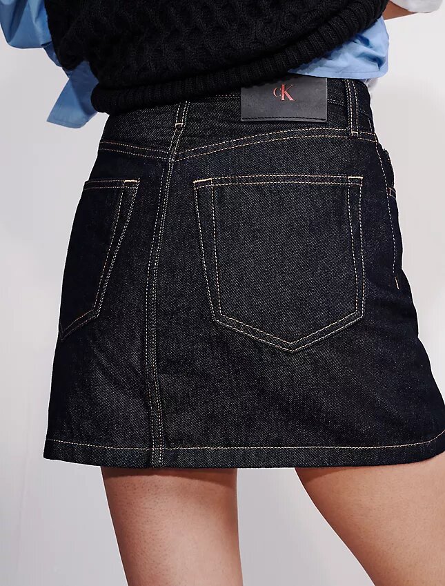 Denim-minihame, epäsymmetrinen vyötärö Denim-minihame, epäsymmetrinen vyötärö