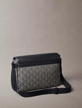 Emblem Jacquard -messenger-laukku