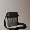 Emblem Jacquard -reportaasilaukku Emblem Jacquard -reportaasilaukku