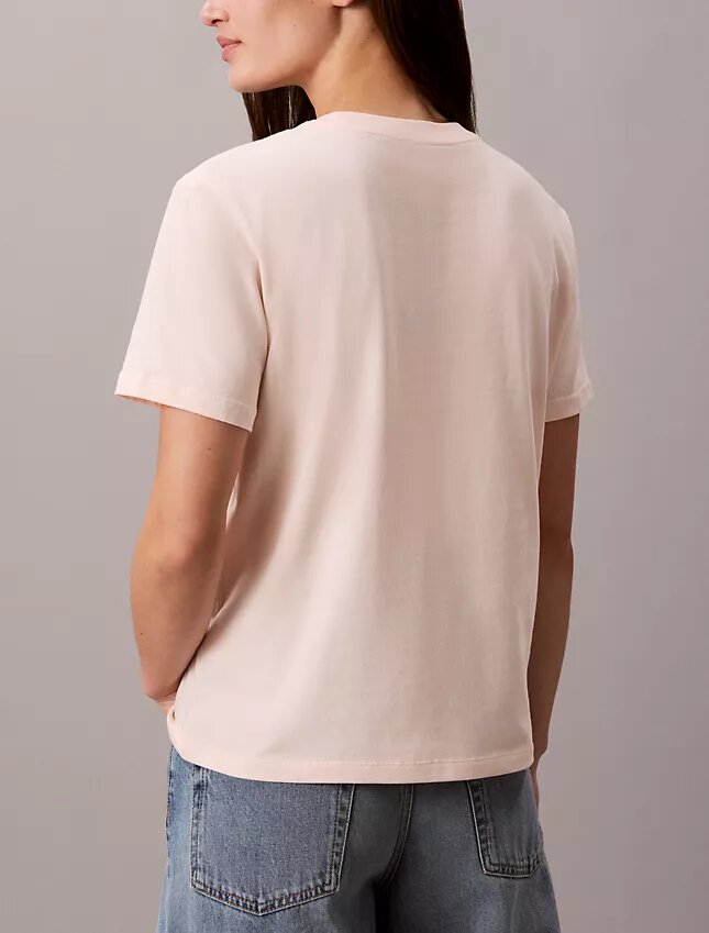 Felt-logokuviolla varustettu klassinen T-paita Felt-logokuviolla varustettu klassinen T-paita