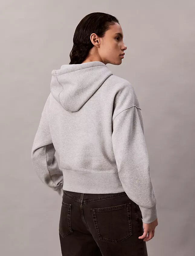 Fleece-paljettimonogrammin kanssa varustettu rento huppari Fleece-paljettimonogrammin kanssa varustettu rento huppari