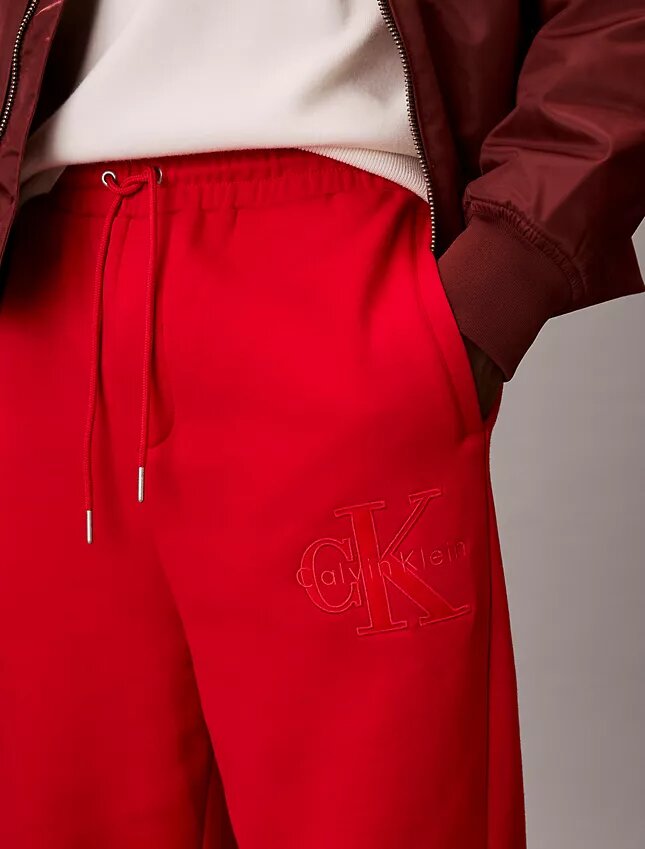 Fleece-samettiset Monologo-verkkarihousut Fleece-samettiset Monologo-verkkarihousut
