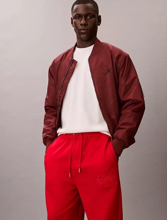 Fleece-samettiset Monologo-verkkarihousut Fleece-samettiset Monologo-verkkarihousut