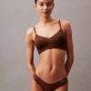 Form to Body -Bralette, kevyesti vuorattu Form to Body -Bralette, kevyesti vuorattu