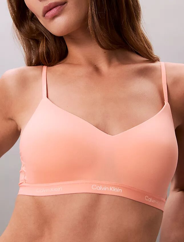 Form to Body -Bralette, kevyesti vuorattu Form to Body -Bralette, kevyesti vuorattu