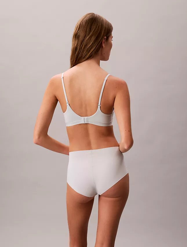 Form to Body -Bralette, kevyesti vuorattu Form to Body -Bralette, kevyesti vuorattu