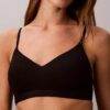 Form to Body -Bralette, kevyesti vuorattu Form to Body -Bralette, kevyesti vuorattu