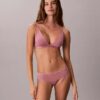 Form to Body -kevyesti vuorattu kolmiomallinen Bralette Form to Body -kevyesti vuorattu kolmiomallinen Bralette