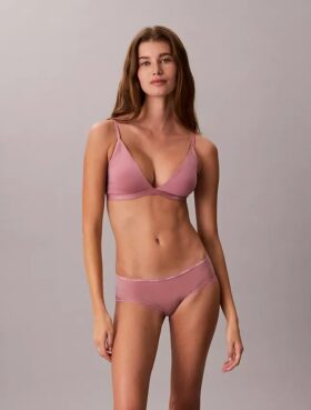 Form to Body -kevyesti vuorattu kolmiomallinen Bralette