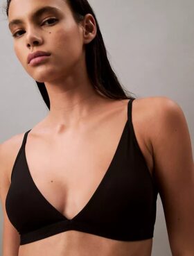 Form to Body -kevyesti vuorattu kolmiomallinen Bralette